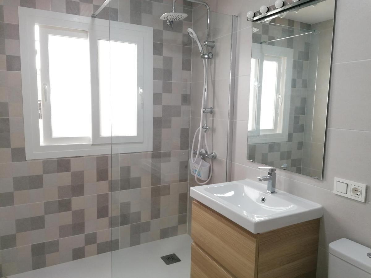Apartamento Suite Arco De La Villa,Solo Familia Y Parejas,Parking Gratuito Conil De La Frontera Exterior foto